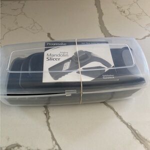 Progressive Black Folding Mandolin Slicer